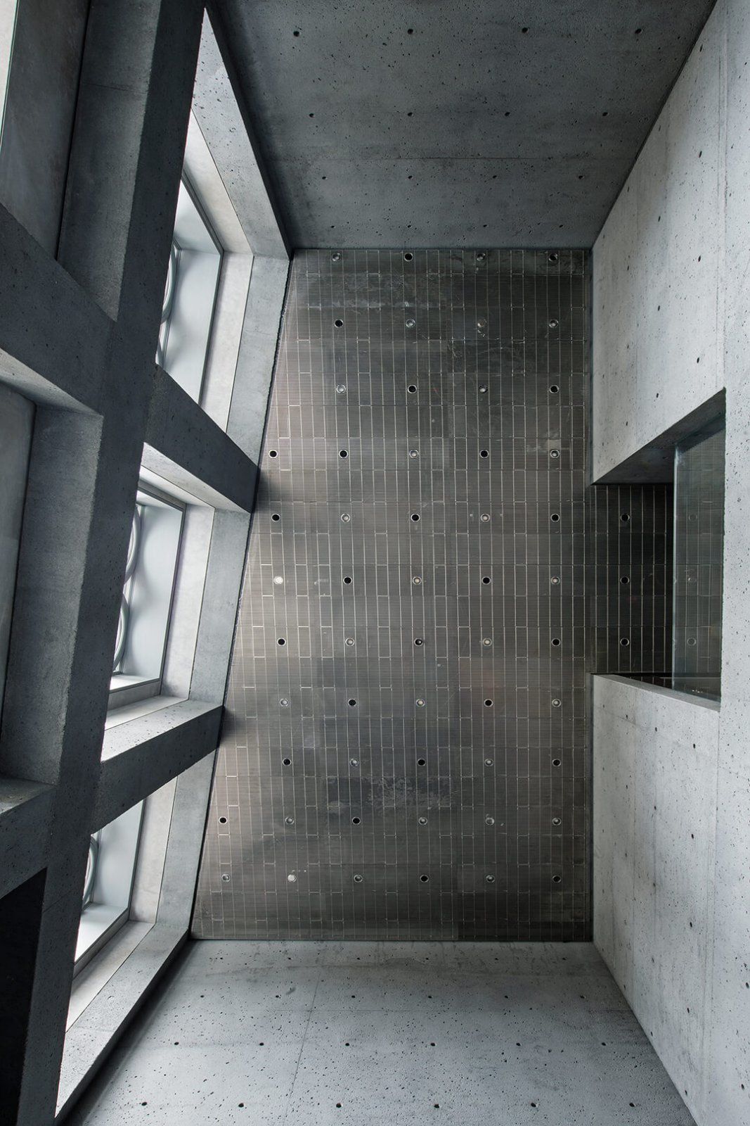 ʱ SSENSE 콢 | David Chipperfield Architects