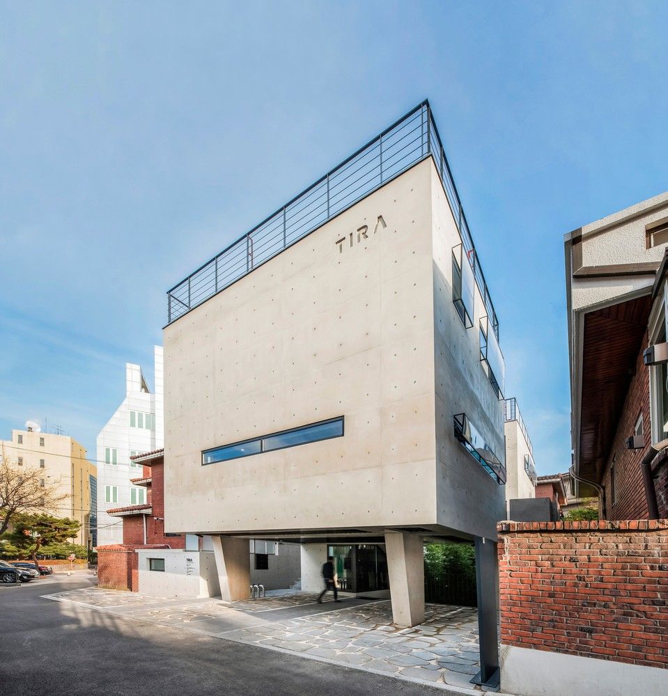 HBA-rchitectsԼĴ TIRA Office Building