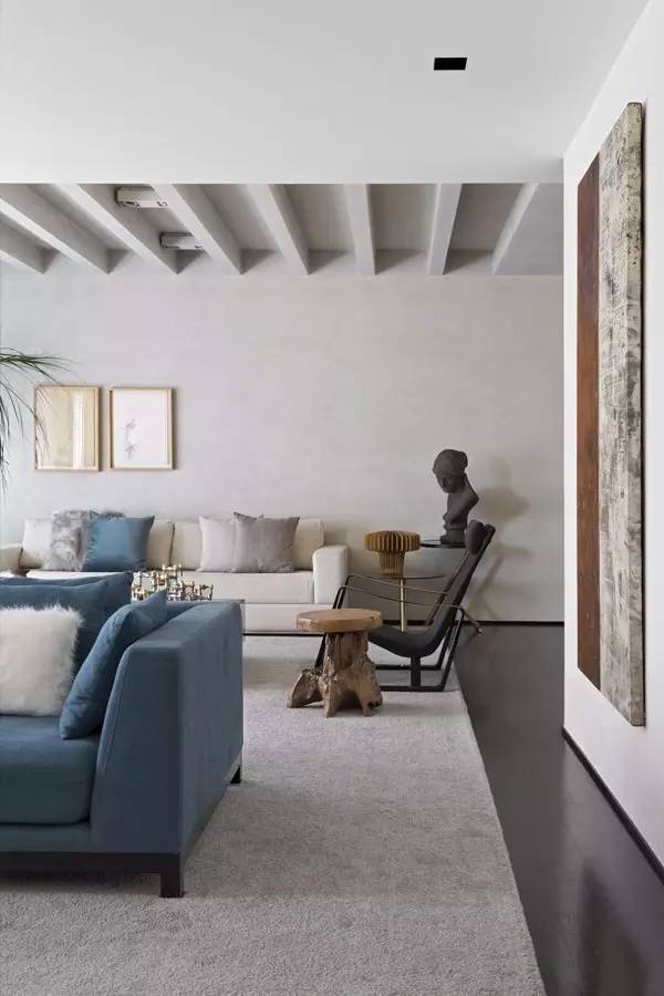 news-gaojihei-03.jpg 这样设计才是真正的高级灰! | 设计赏析