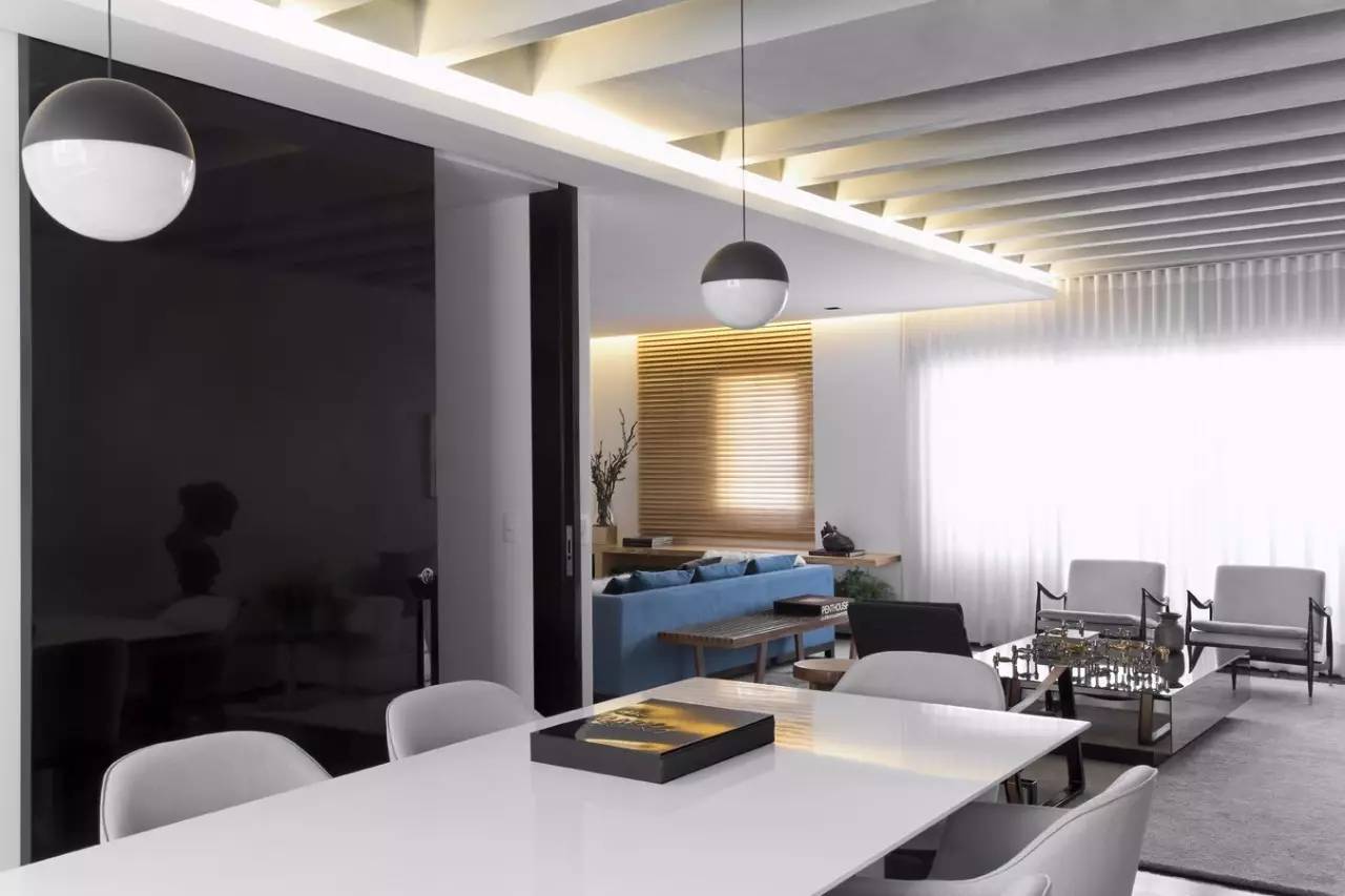 news-gaojihei-10.jpg 这样设计才是真正的高级灰! | 设计赏析