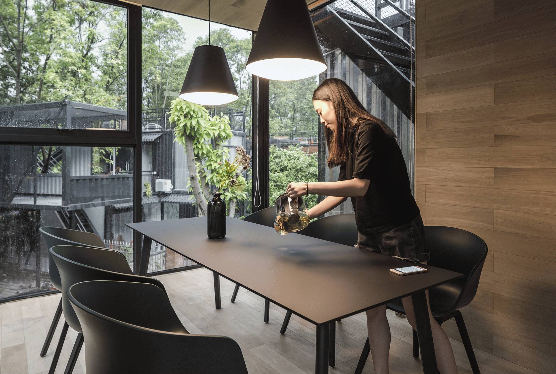 news-jizhuangxiang-06.jpg 集装箱做为办公空间怎么设计 | 设计赏析