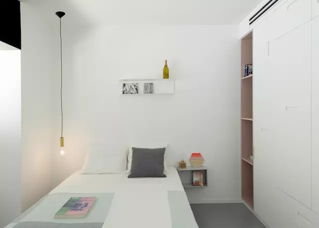 news-qianxidexietiao-02.jpg 纤细的线条和清淡的颜色绝配 | 设计赏析