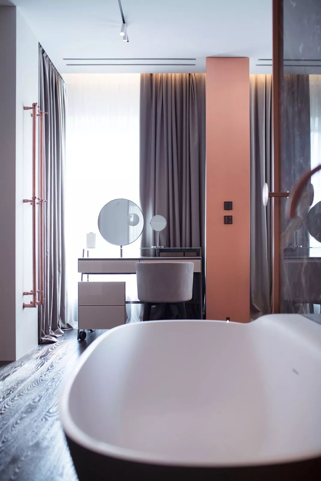 news-gaojihei-09.jpg 风尚高级灰,越品越有味! | 设计赏析