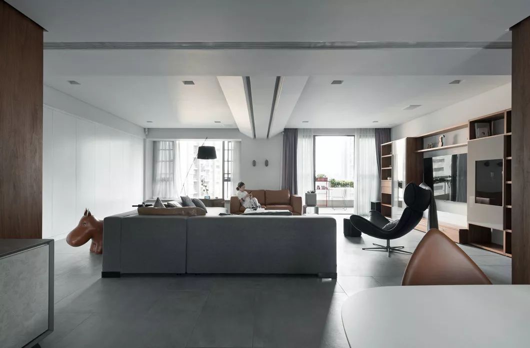 news-kanbuni-03.jpg 看不腻的现代风的家 | 设计赏析