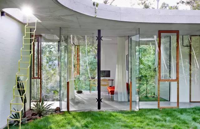 news-shejishizhijia-02.jpg 完整展示设计才华——设计师之家 | 设计赏析