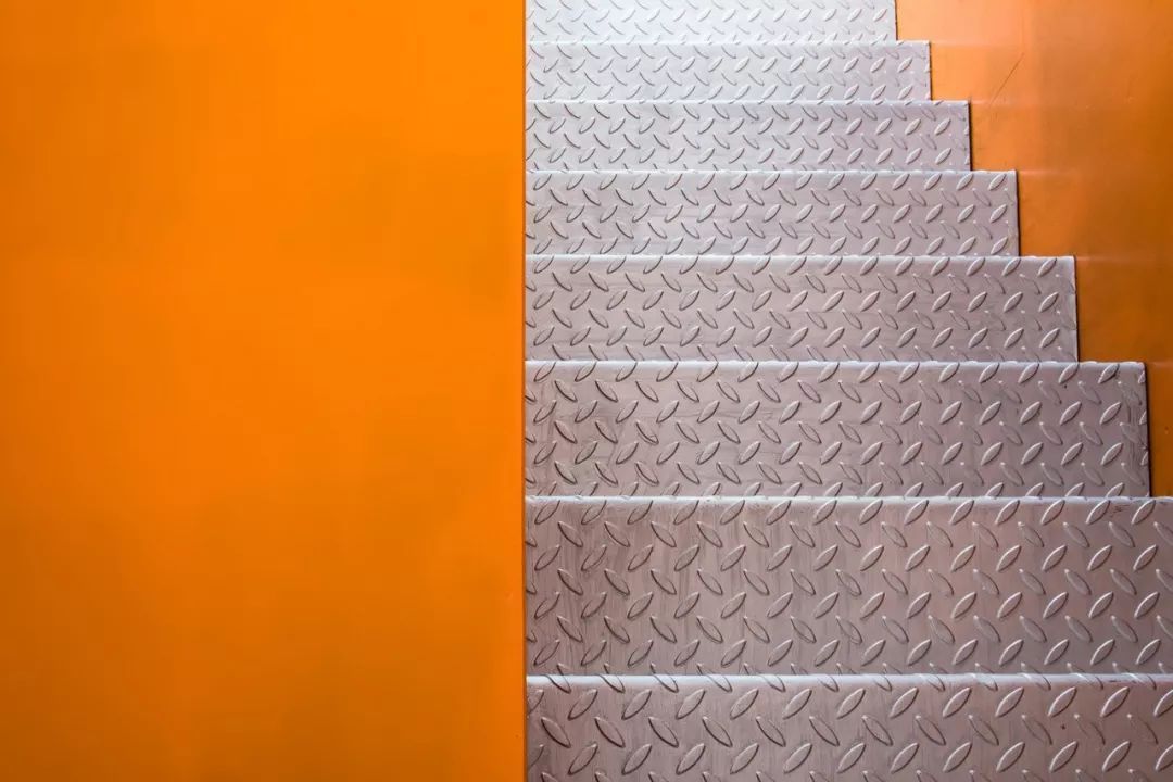 简约 LOFT,灯带这样设计太有创意了! | 设计赏析