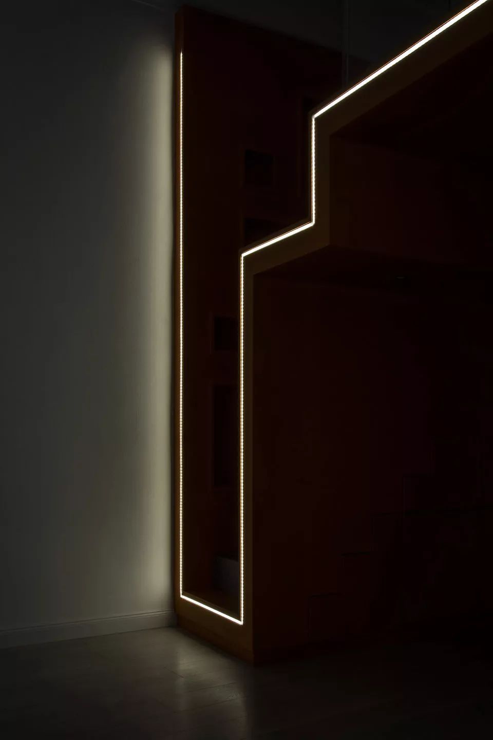 简约 LOFT,灯带这样设计太有创意了! | 设计赏析