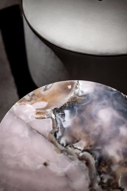 【Gregory Buntain设计】大理石丨黄铜丨水磨石打造的创意家具。 | 创意家具