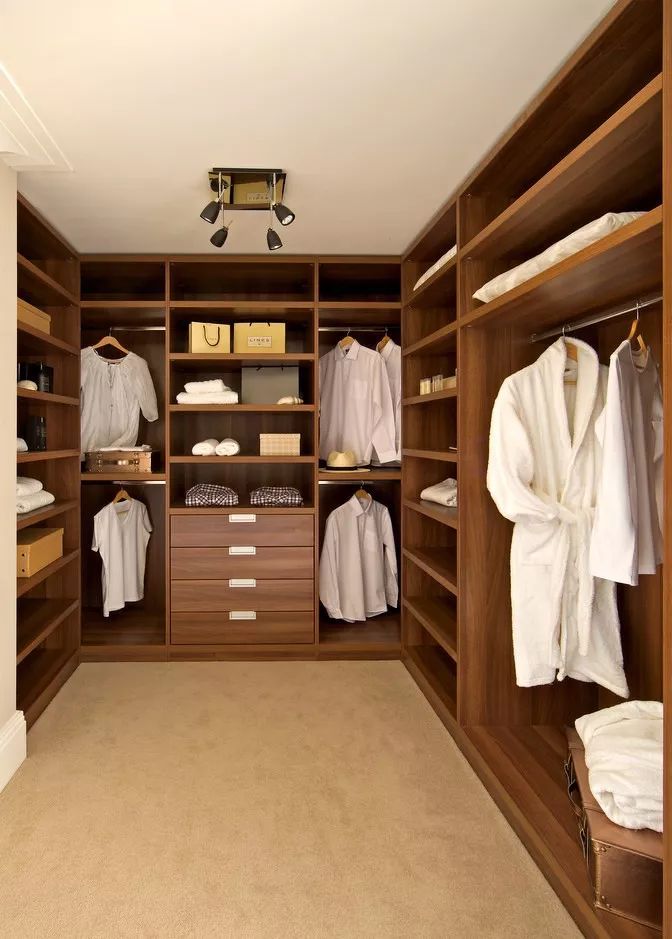 不只有卧室可以做衣帽间,试试这些地方! | 家装搭配