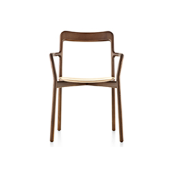 ķ Sam Hecht|  Branca Dining Chair