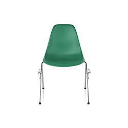 ķ˹®ϲ Eames® Molded Plastic Chairs  herman millerƷ Charles & Ray Eames ʦ