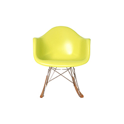 ͯķ˹ҡ child's eames rocking chair  Charles & Ray Eames